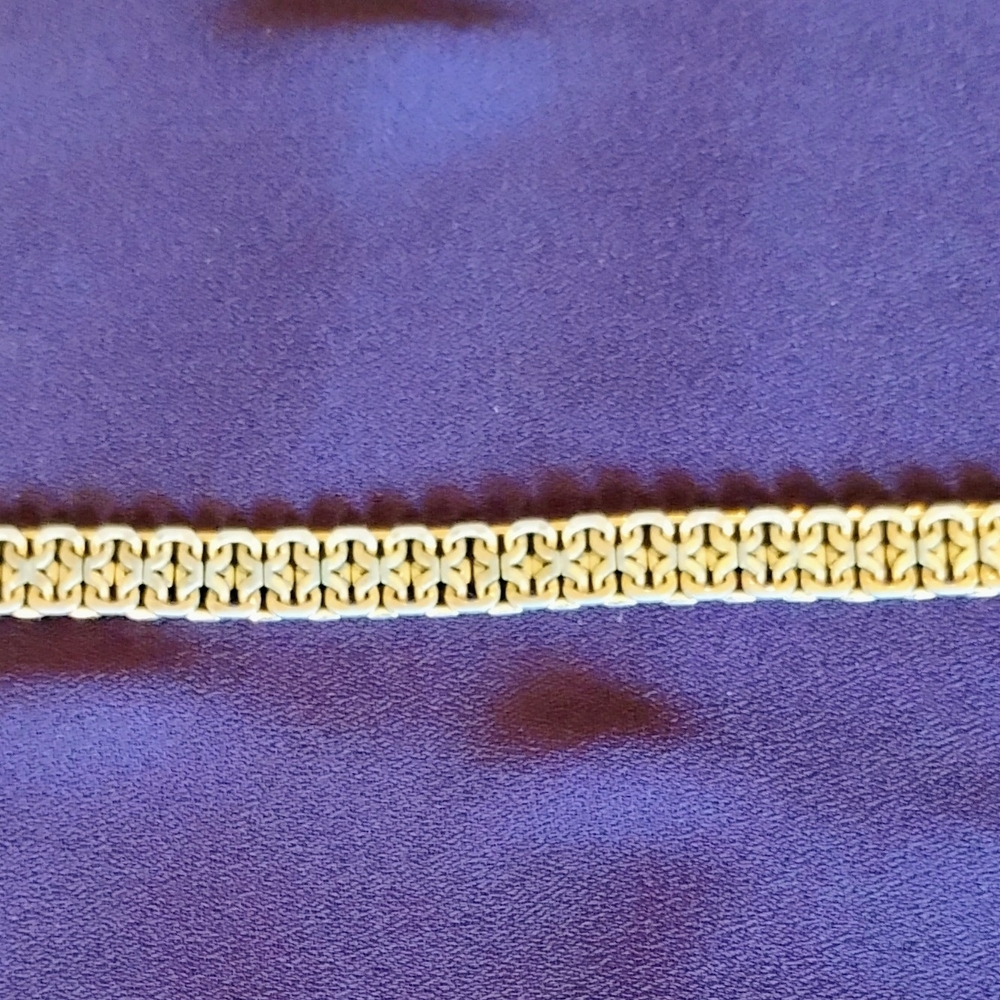 Napier Gold Tone Bracelet Vintage 7.25"